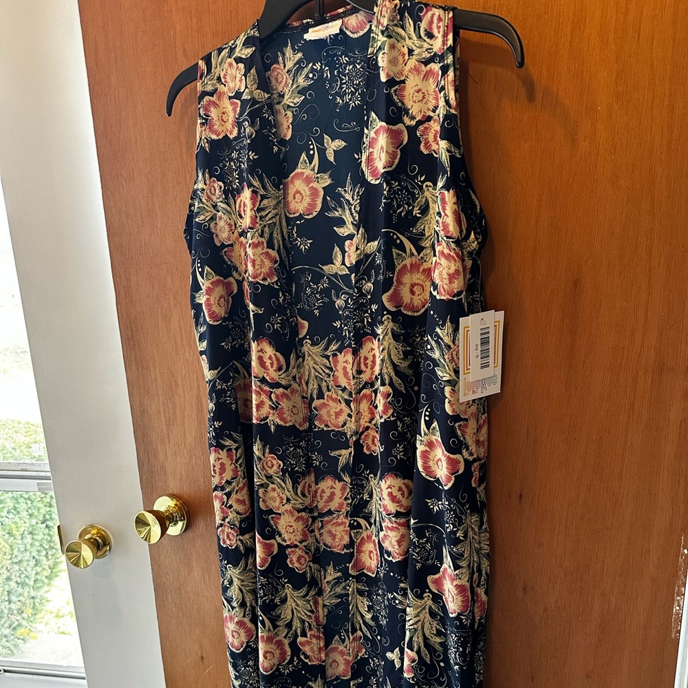 NWT! Lularoe Joy vest/topper
